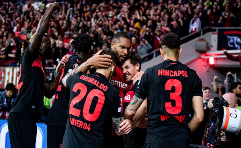 Bayer Leverkusen Bundesliga'da şampiyonluk için saatleri sayıyor